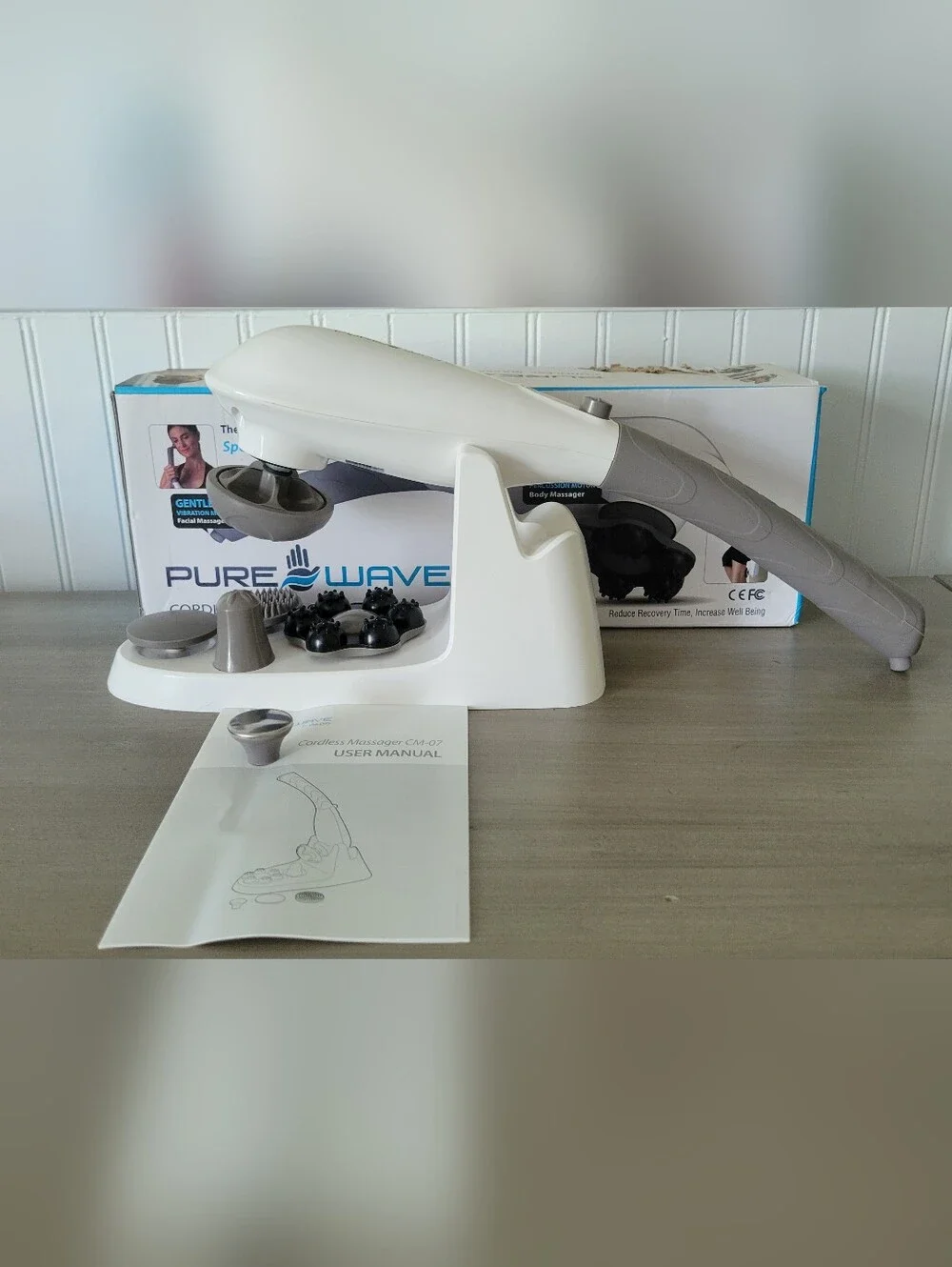 Cordless Handheld Massager in White and Gray NWOT - Picture 3 of 3